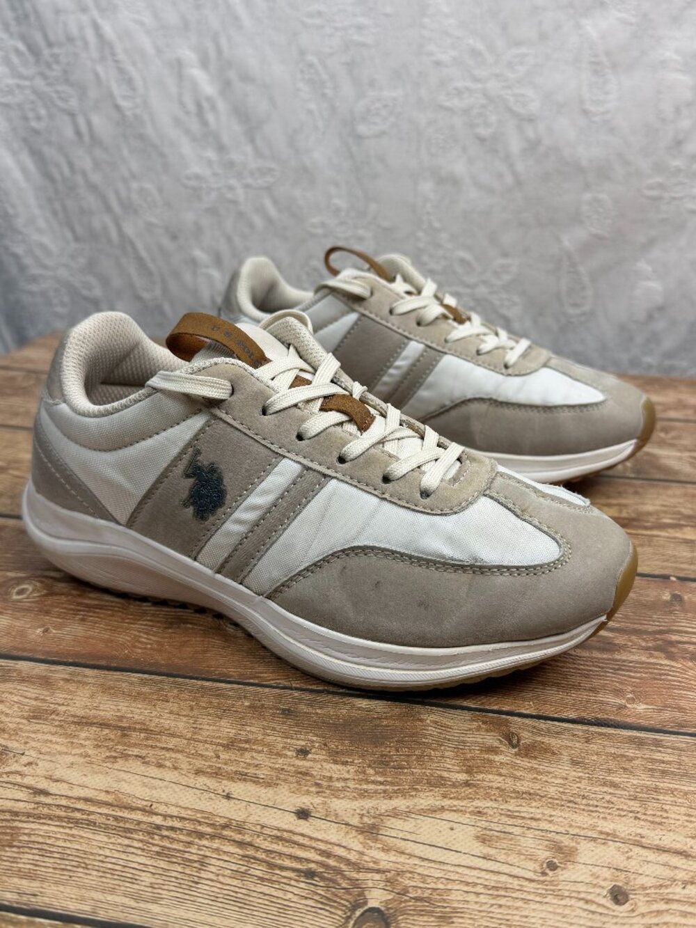 .S. Polo Assn. Women’s 7.5 Beige White Suede Lace Up Retro Casual Sneakers